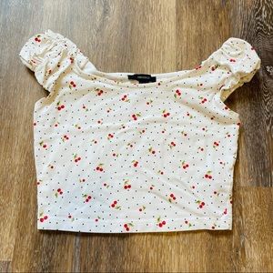 Cherry print crop top 🍒